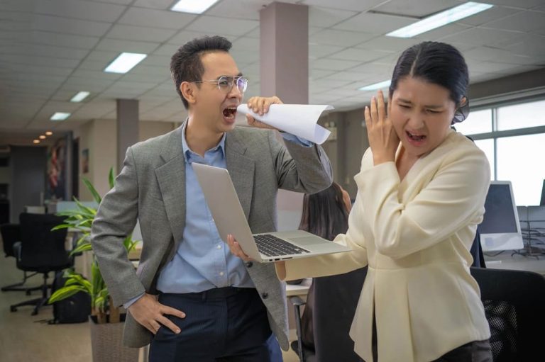 Cara Hitung Potongan Keterlambatan Karyawan Paling Mudah