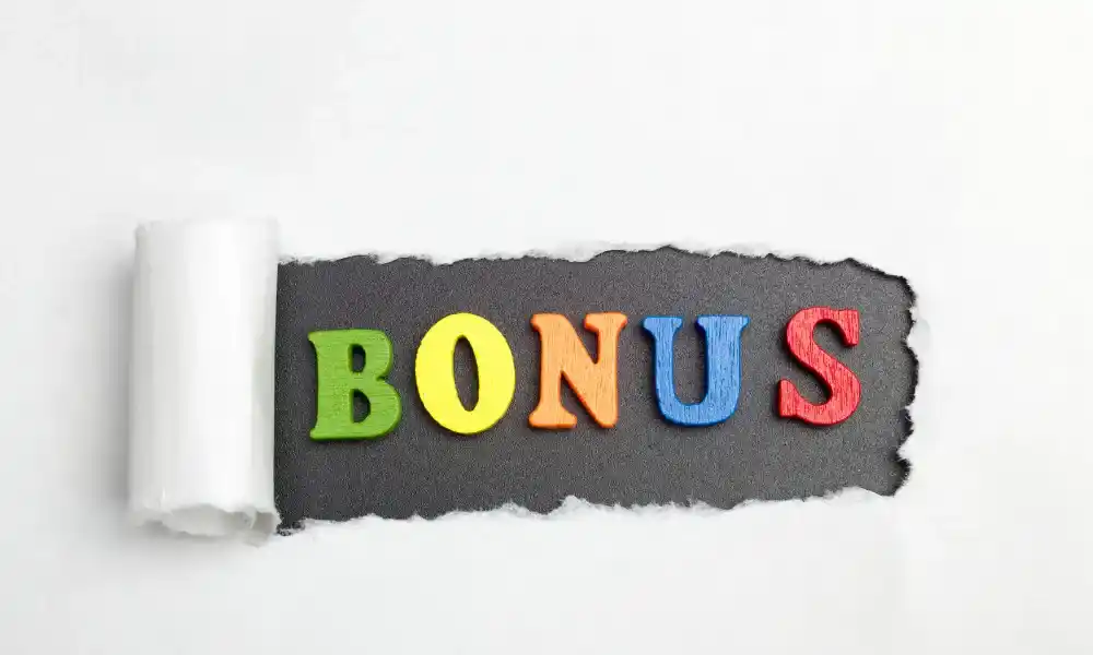 bonus akhir tahun