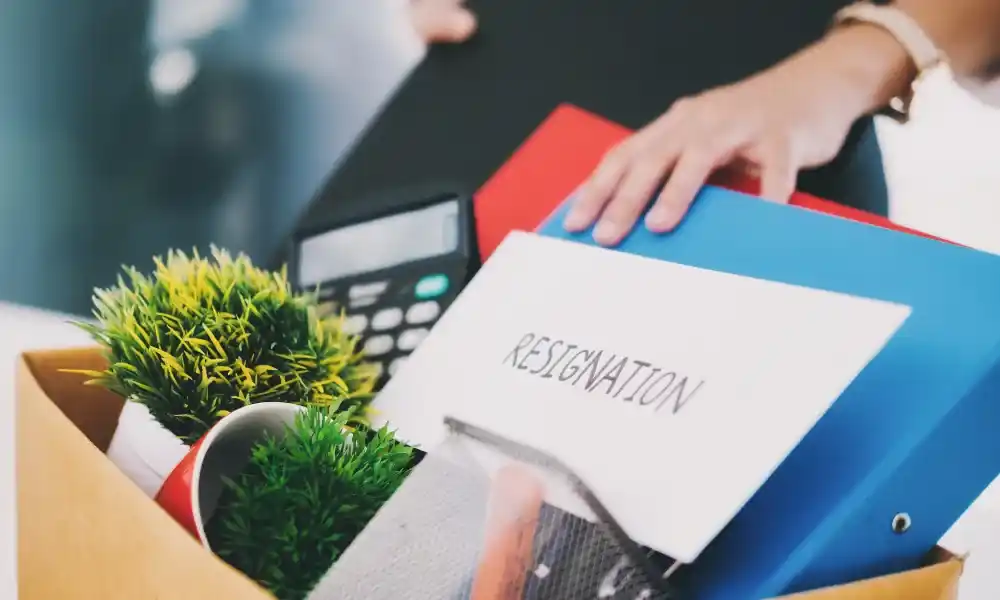 contoh surat pengunduran diri karyawan