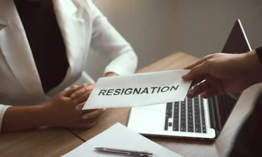 contoh surat pengunduran diri karyawan