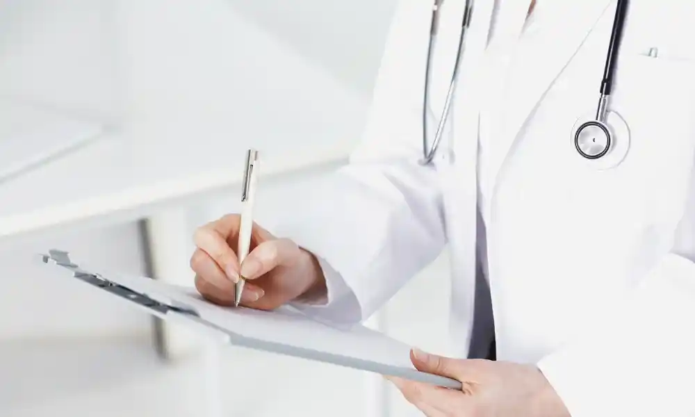 gaji dokter