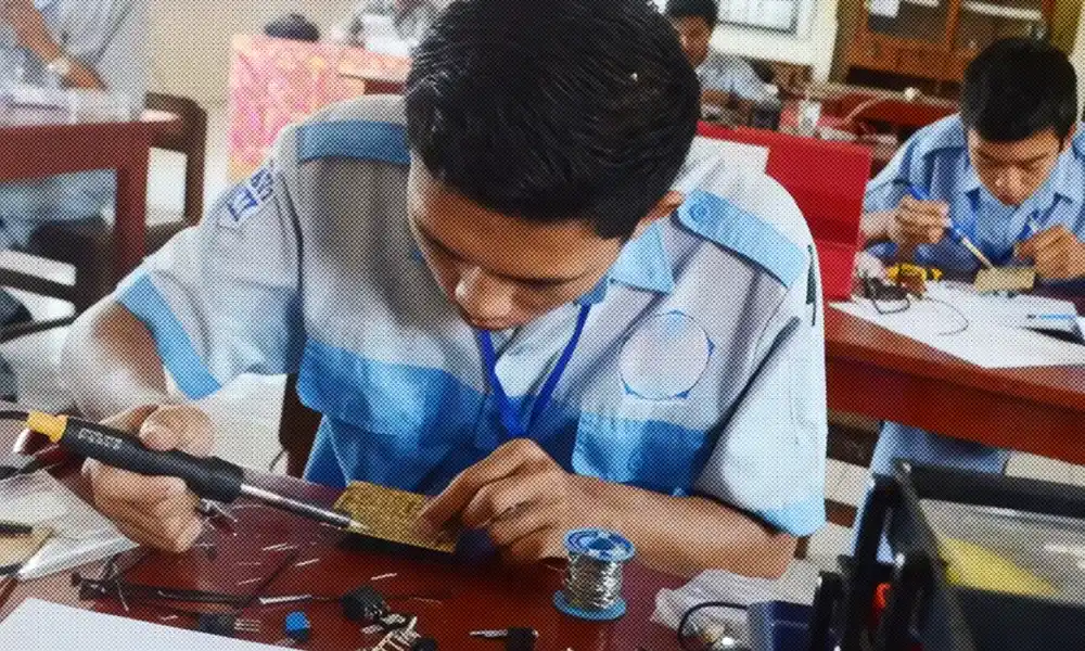 sekolah menengah kejurusan